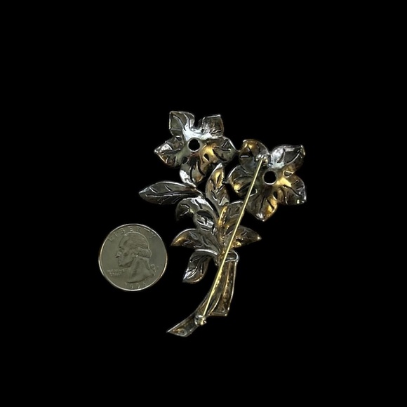 Like NEW Beautiful, Vintage, Flowers Marcasite with Sterling Silver 3" x 2" - Picture 2 of 2